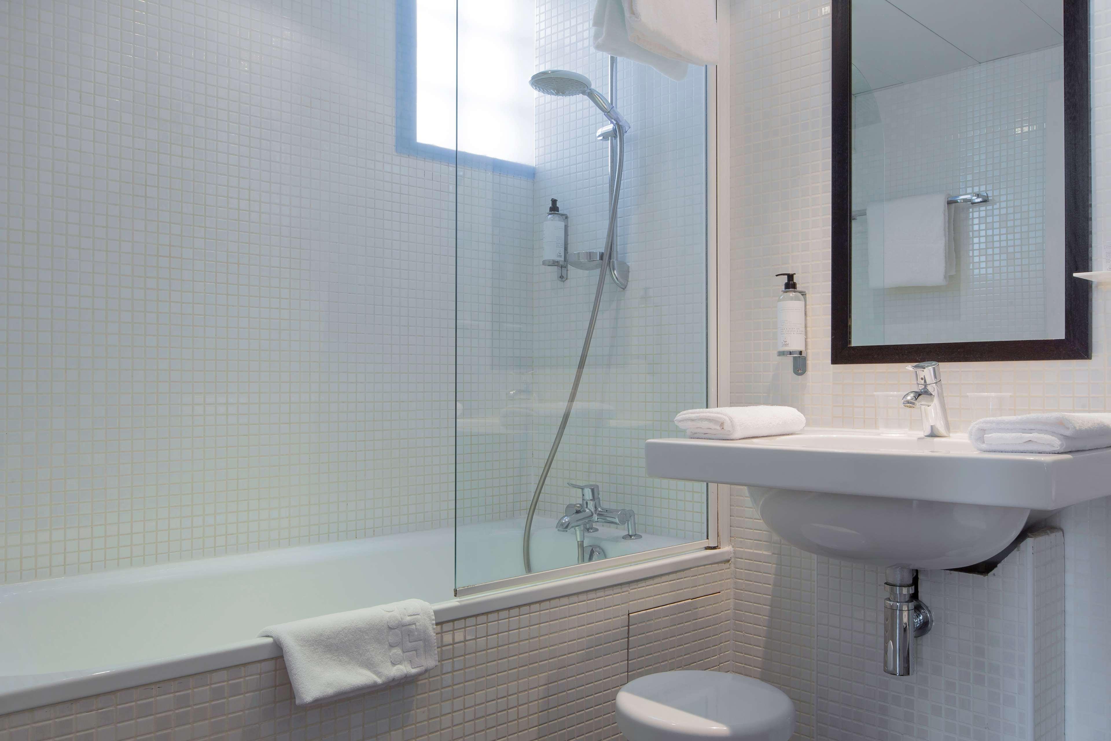 Best Western Rives De Paris La Defense Courbevoie Luaran gambar
